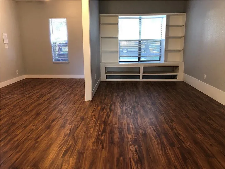 6902 Geneva Dr — Photo 16