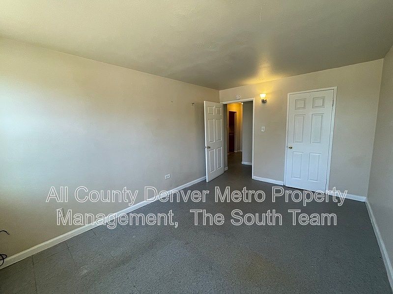 1st image of 1590 Clinton St APT 4