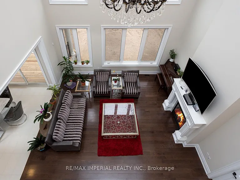 3568 Joan Dr — Photo 16