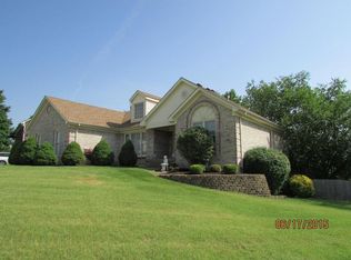 4003 Hurstbourne Woods Dr, Louisville, KY 40299