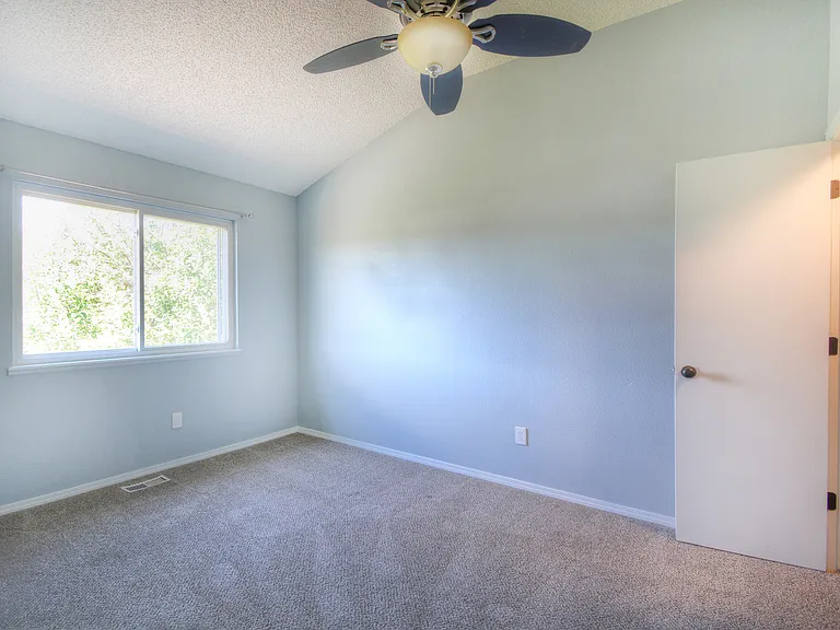 1276 Canoe Creek Dr — Photo 10