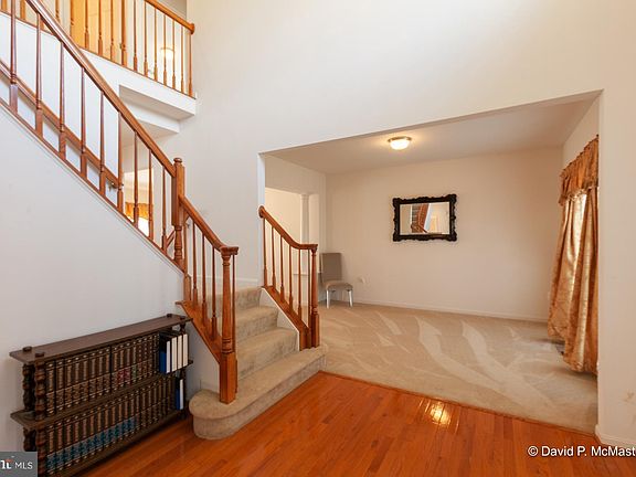 4th image of 113 Picasso Ct