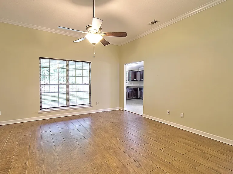 235 Augusta Way — Photo 10