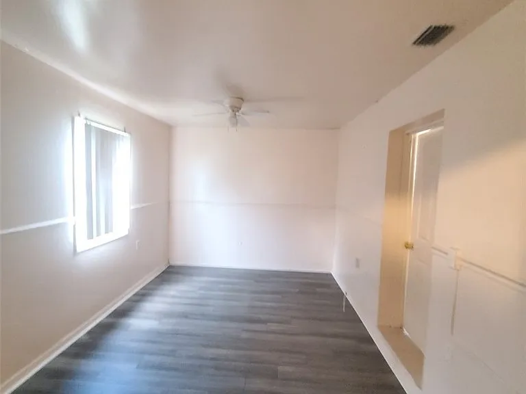 749 Memorial Dr — Photo 5