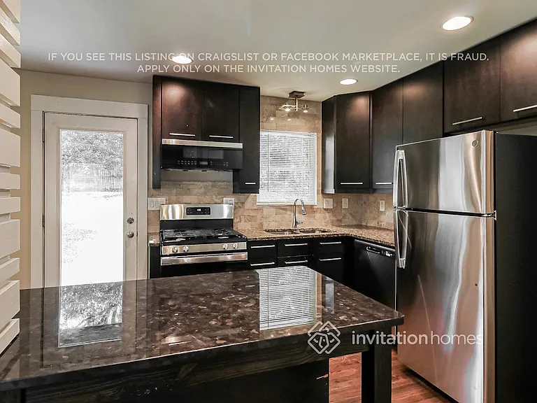 2020 Rodeo Ct SE — Photo 6