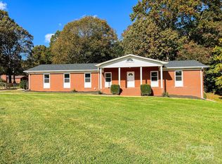 114 Bass Ln, Statesville, NC 28625