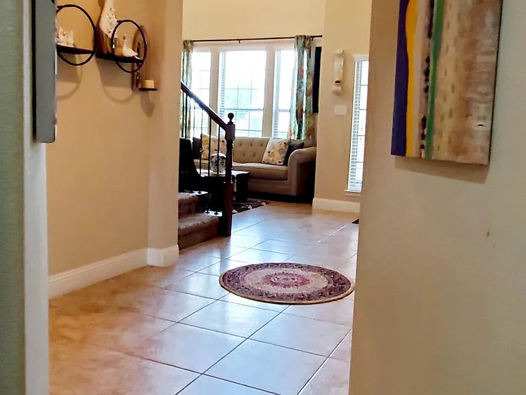104 Rustic Oak Ln — Photo 5