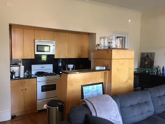 Rented by Georgine Podhorsky, LREB | media 55