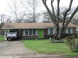 101 Roadmaster Ln, Hot Springs, AR 71913