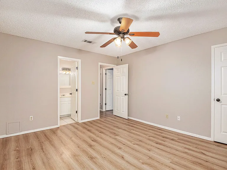 617 S Las Vegas Trl — Photo 18