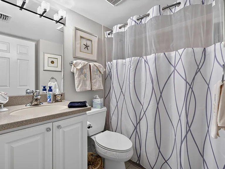 275 Palm Ave #D — Photo 32