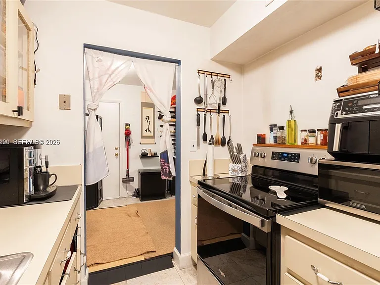 9490 SW 77th Ave #N1 — Photo 9