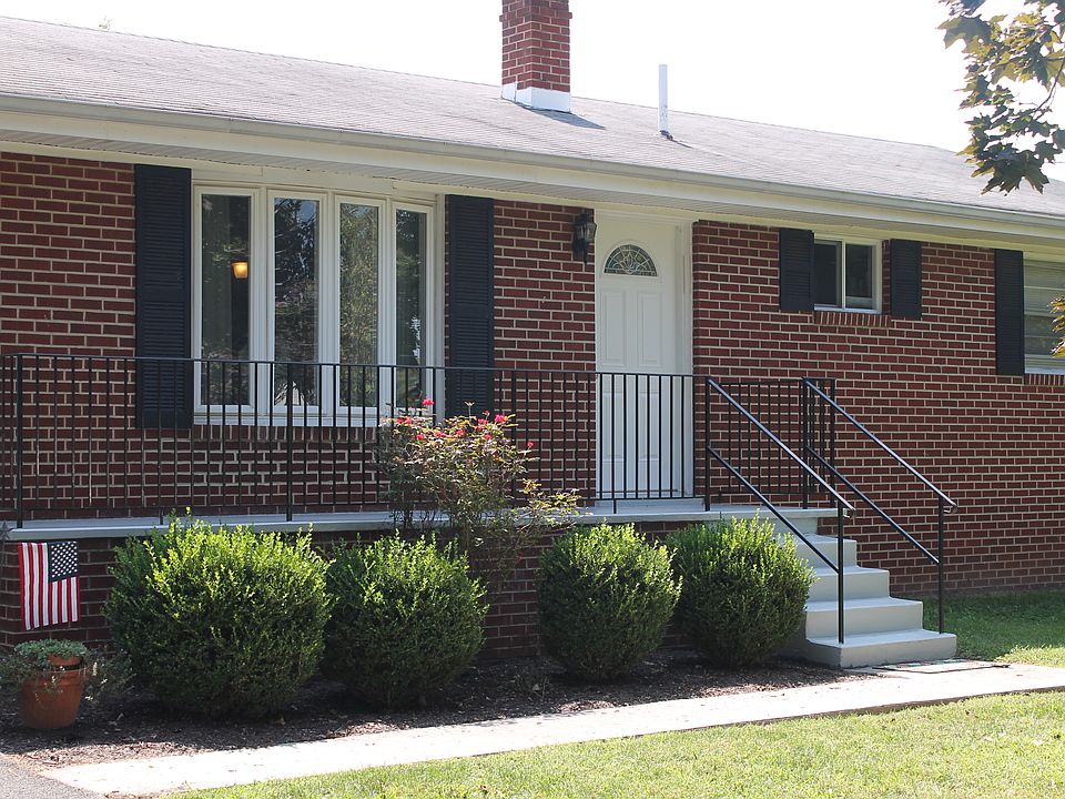 1st image of 110 Maloy Dr