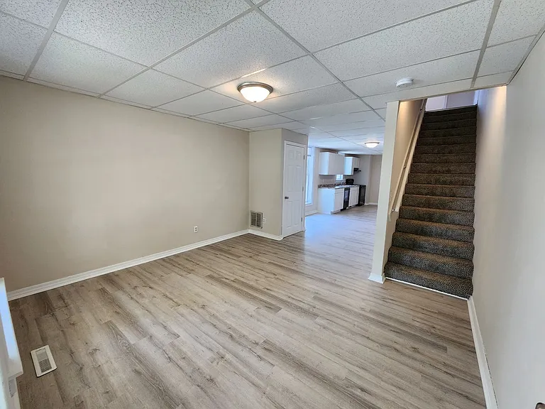1342 N Broadway Ave #1 — Photo 6