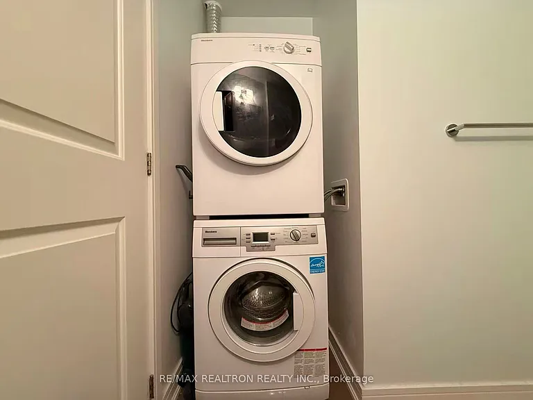 9205 Yonge St #419 — Photo 10