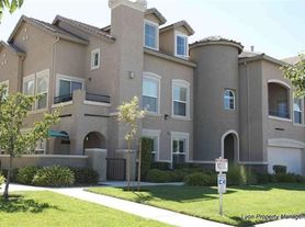 5350 Dunlay Dr