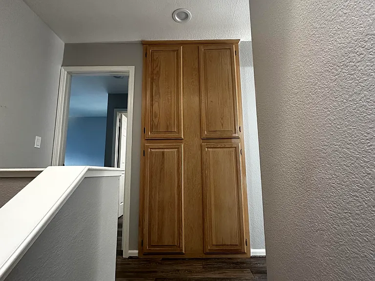 301 Warmcastle Ct — Photo 38