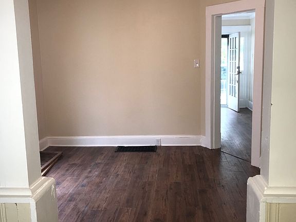 2nd image of 202 E Anderson Ave