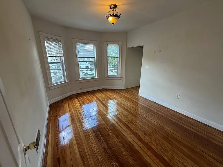 35 Adamson St #2 — Photo 3