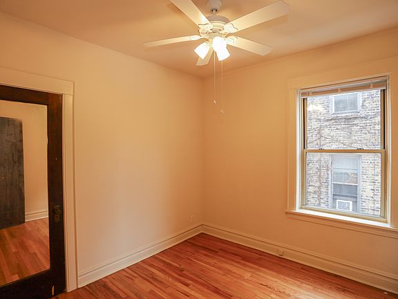4th image of 1209 W Waveland Ave #1