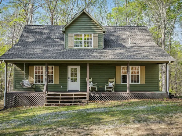 1219 Four Seasons Dr, Smithville, TN 37166