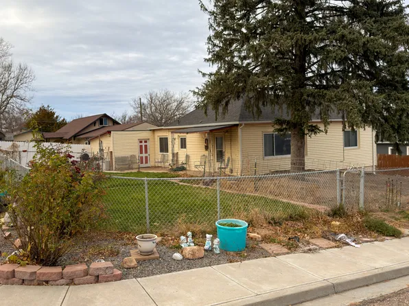 603 W 9th St, Wray, CO 80758
