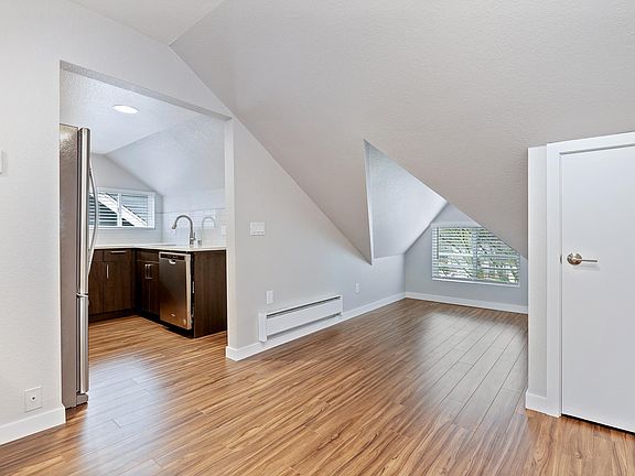 3rd image of 808 NW Market St #3