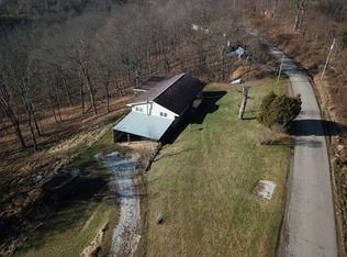 2948 Mount Carmel Ridge Rd, Saint Marys, WV 26170