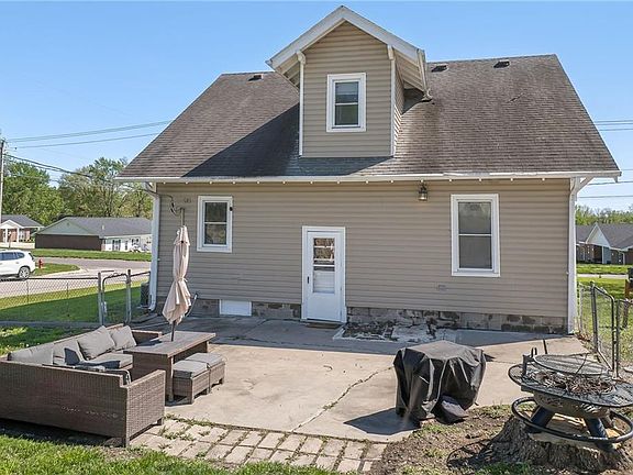 5th image of 1403 3rd St