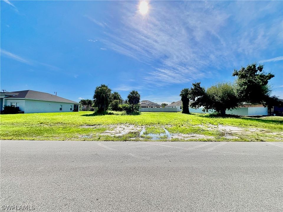 1st image of 299 NW 2nd Ave