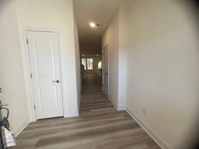 140 Wildflower Cir — Photo 2