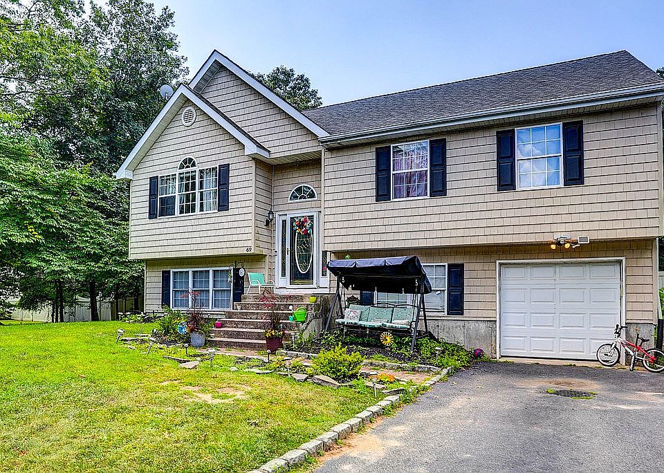 1st image of 69 E Greentree Dr
