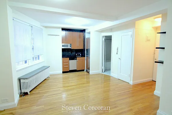 Sold by Steven Corcoran Real Estate | media 1