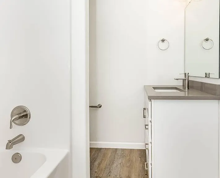 824 Cathy Dr W — Photo 14