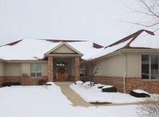 9710 Shadow Wood Dr, Verona, WI 53593