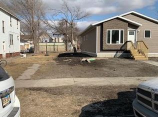 407 S 3rd St, Aberdeen, SD 57401