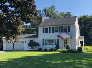 31 Pocono Ln, Danbury, CT 06810