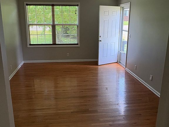 4th image of 1151 Meadowview Dr #1151