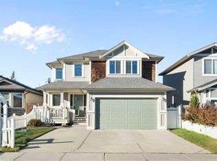 2125 E Luxstone Blvd SW, Airdrie, AB T4B 0C6