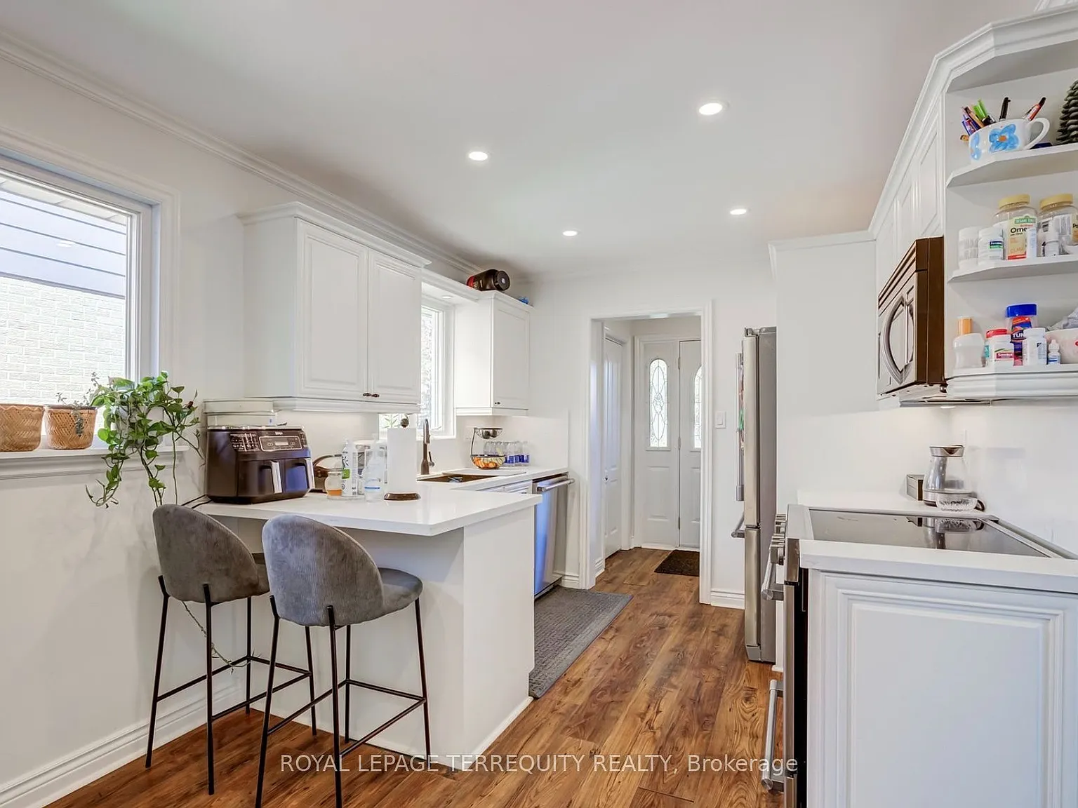 4 bed, $4,900 — Photo 4