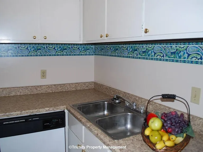5491-5513 Kenneylane Blvd — Photo 14
