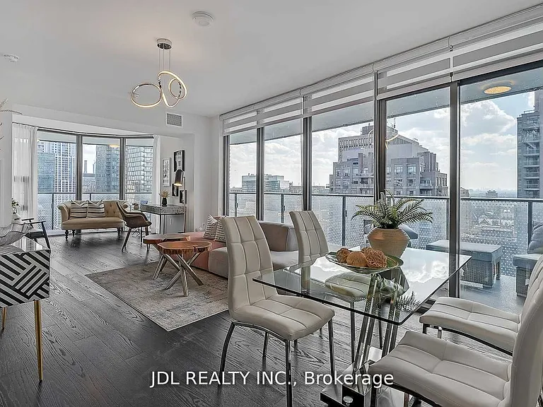11 Wellesley St W #2105 — Photo 3