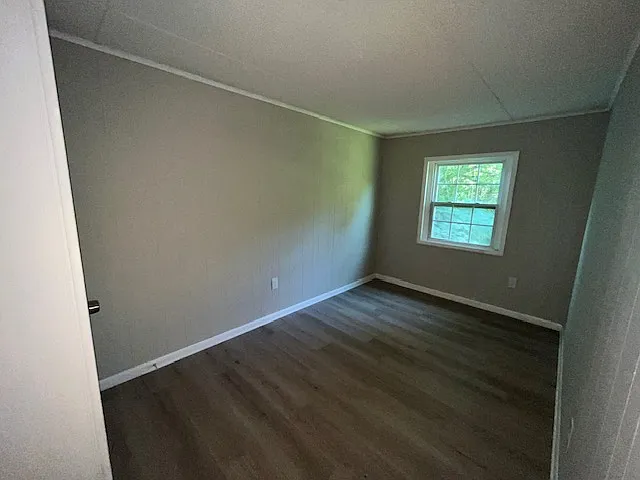 2830 Village Green Dr — Photo 10