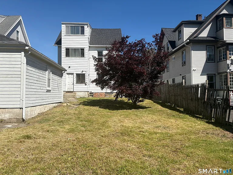 231 Goddard Ave #3 — Photo 14