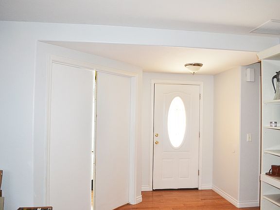 3rd image of 13478 W Young St