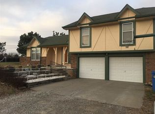 720 NE 54th St, Topeka, KS 66617