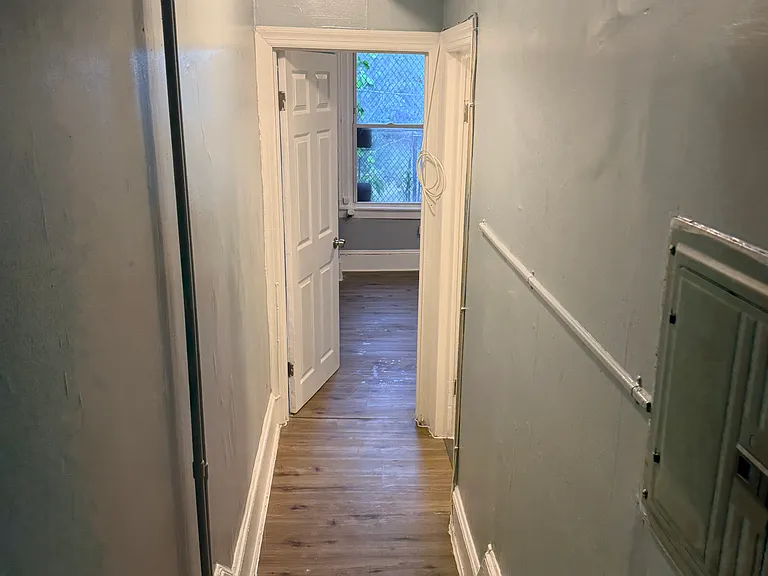 1631 Edmondson Ave #2 — Photo 6