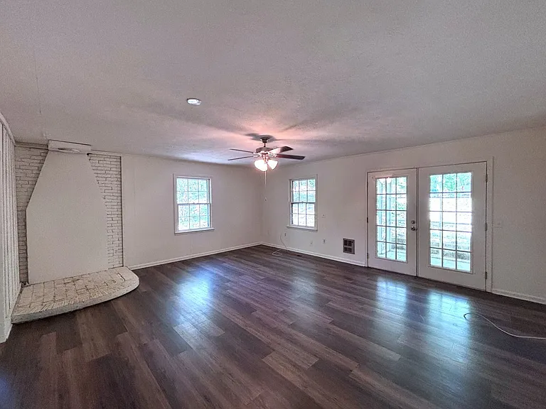 3545 Gilleland Ext — Photo 4