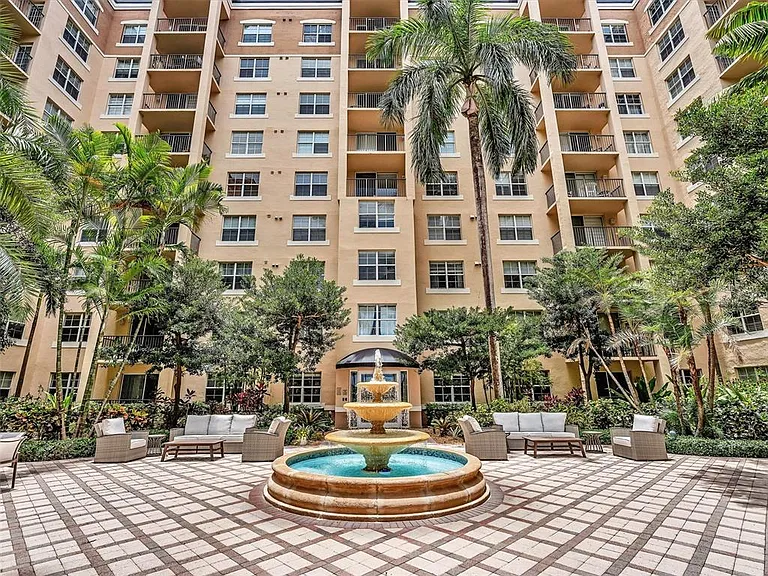 1801 N Flagler Dr #416 — Photo 44