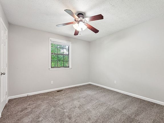 5th image of 101 Davis Park Dr #143